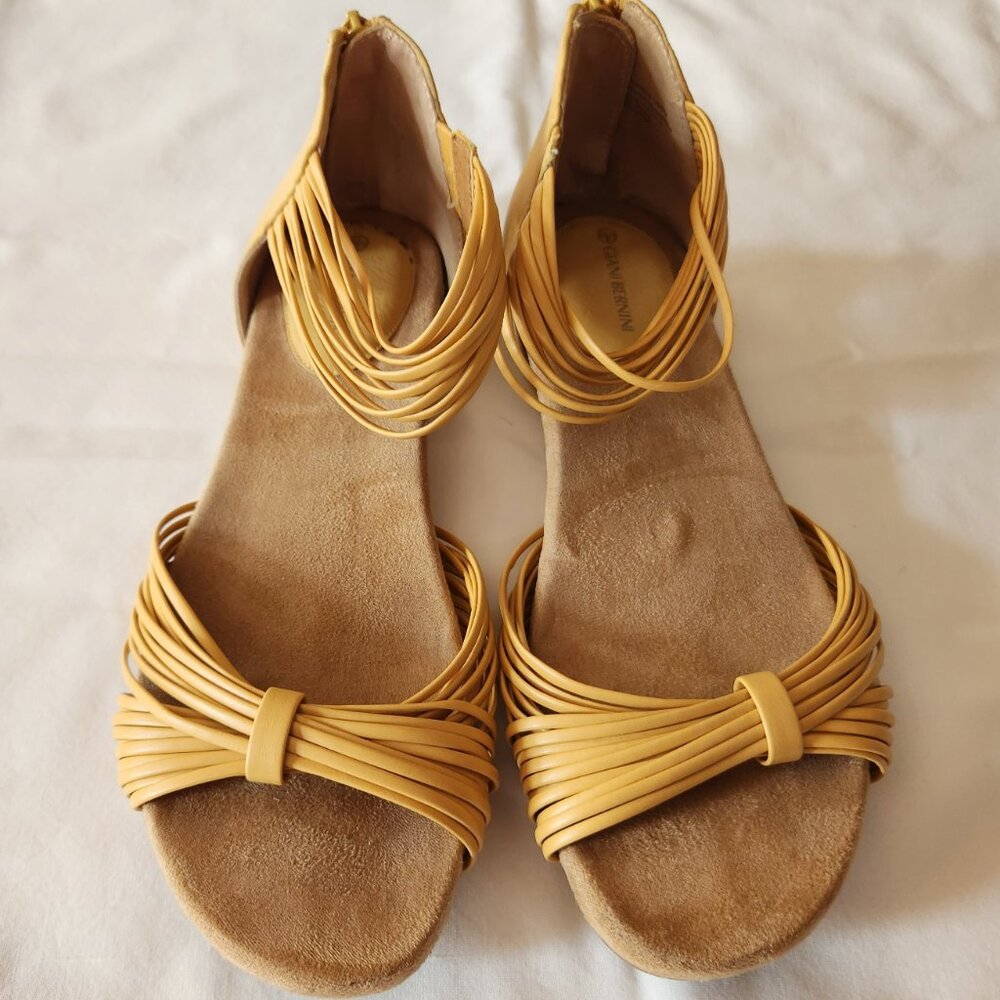 Giani Bernini sandals sz 6 M yellow gently worn - Picture 5 of 6